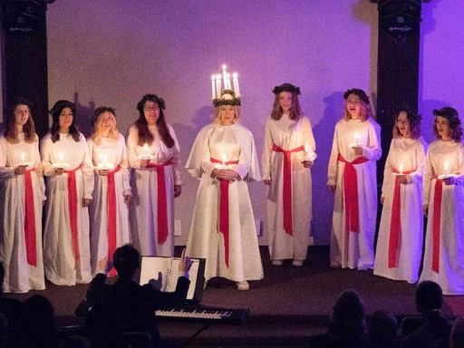 Fira Lucia med glädje och hjärta